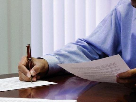 Нотариусам запретили гонять клиентов по инстанциям