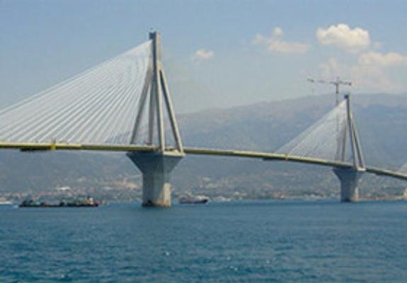 Источник: корабли ВМС Украины миновали Крымский мост