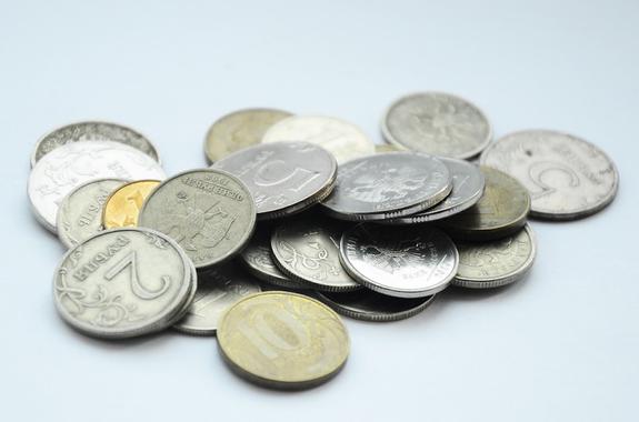 Саратовского министра раскритиковали за слова о возможности жить на 3,5 тысячи