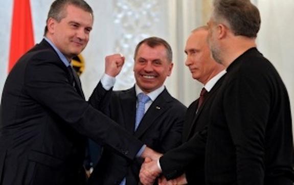 Коррупционеров в Крыму вылавливают с помощью зарплаты С. Аксенова