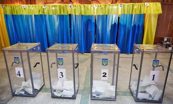 За кого будут голосовать на президентских выборах в разных частях Украины