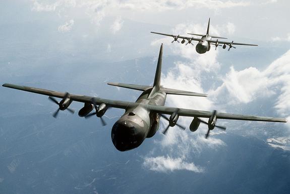 Стратегический бомбардировщик B-52 ВВС США замечен вблизи российских границ