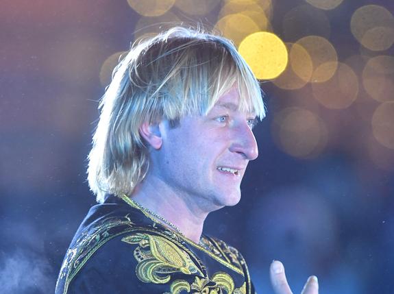 Евгений Плющенко подарил музею на Мальдивах "свои счастливые" коньки