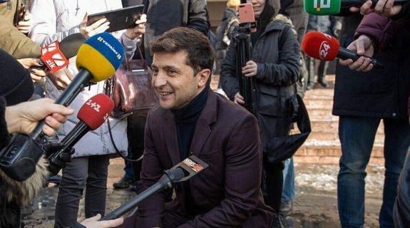 Зеленский связал возвращение Крыма на Украину с будущим российских властей