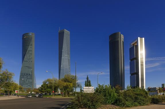 В Мадриде эвакуировали 235-метровый небоскреб