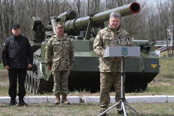 В Раде заявили о подготовке Петра Порошенко к путчу и срыву выборов президента