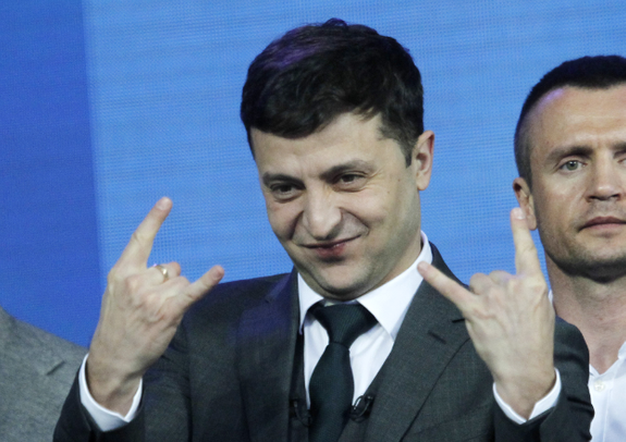 Порошенко признал победу Зеленского во втором туре президентских выборов