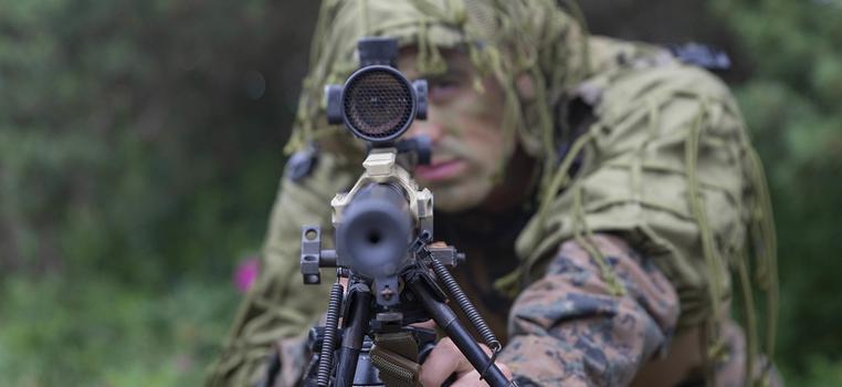 Опубликованы новые кадры ликвидации украинских военных снайперами в Донбассе