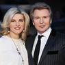 Жена Александра Малинина Эмма привела в восторг поклонников, опубликовав фото в мини-шортах и с кудряшками