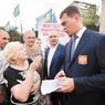 Кандидаты пошли в народ. Каждый по-своему