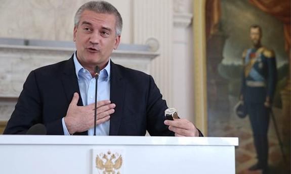 Сергей Аксенов велел устроить показательный процесс над полицейскими Ялты, «крышующими» бизнес