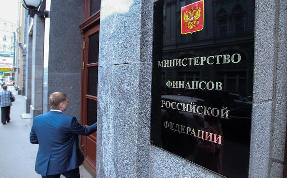 Минфин предложил сократить расходы на пенсии, зато увеличить дотации на полицию и чиновников