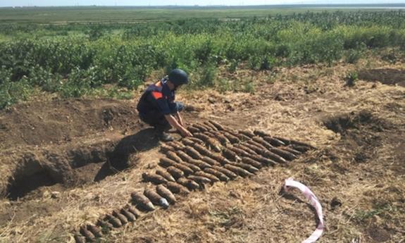 Участники поискового лагеря «Вахта памяти» обнаружили в Крыму склады с боеприпасами