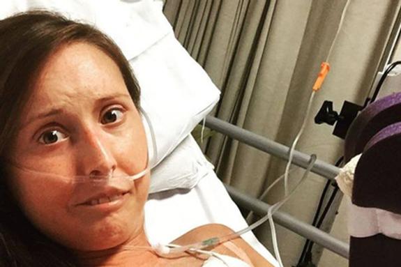 Женщина, у которой диагностировано редкое заболевание, перенесла 30 ампутаций за шесть лет
