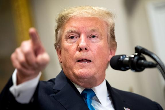 Трамп оскорбил бывшего госсекретаря США Тиллерсона