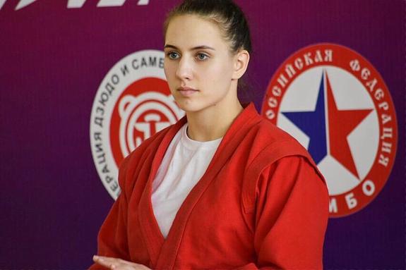 Самбистка Анастасия Хомячкова: «У меня хрустел голеностоп, но я перетерпела и все-таки выиграла схватку»
