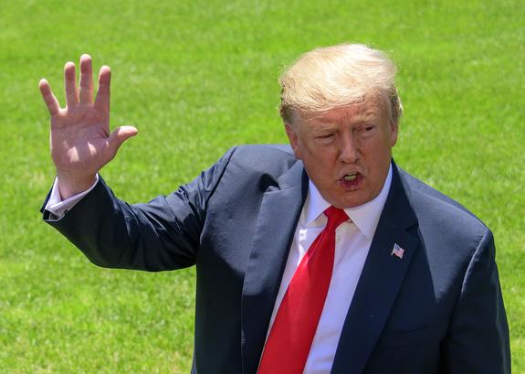 Трамп отправляется с рабочим визитом в Великобританию, Ирландию и Францию