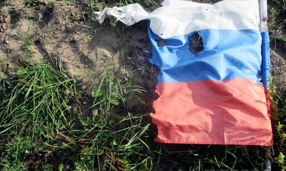 Севастополец может отправиться на год в тюрьму за осквернение российских флагов в состоянии алкогольного опьянения