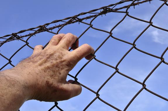В Крыму украинца приговорили к 10,5 годам за шпионаж