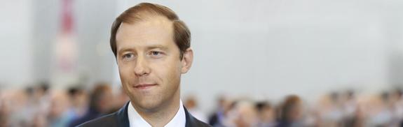Мантуров поделился перспективами самолета "Суперджет" после катастрофыв Шереметьево