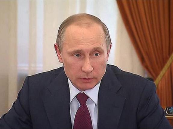 Фото: Путин побывал на месте археологических раскопок в Кремле