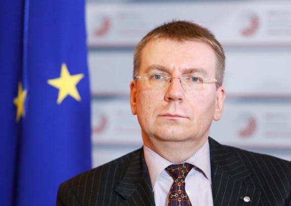 Глава МИД Латвии пожелал удачи россиянам. По-русски