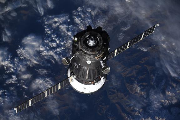 "Роскосмос" опроверг сообщения NASA о нештатной ситуации при посадке "Союз МС-11"