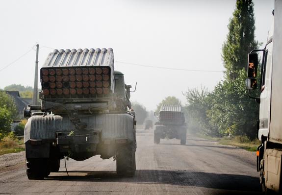 Кадры подрыва ракетой ДНР везшего боеприпасы грузовика ВСУ обнародовали в сети
