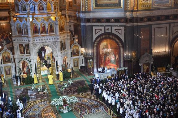 Мощи святых покровителей брака Петра и Февронии привезут в Москву