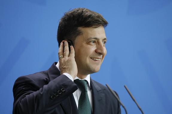 Украинский политолог озвучил условие снятия Зеленским блокады с Крыма и Донбасса