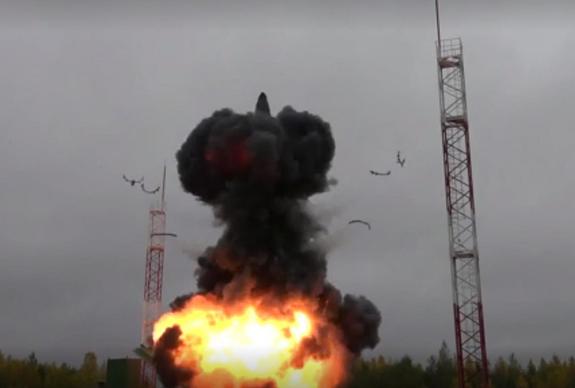 Появилось видео пуска ракеты "Тополь-М" с Плесецка