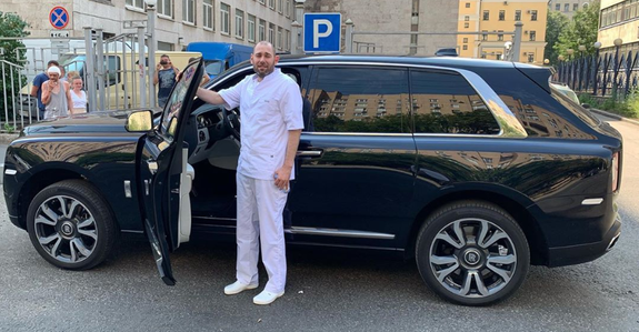 Ходченкову и Слепакова застукали во время поцелуя