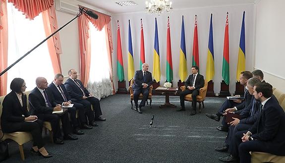 Беларусь заинтересована развивать ракетостроение с Украиной, заявил Лукашенко на встрече с Зеленским