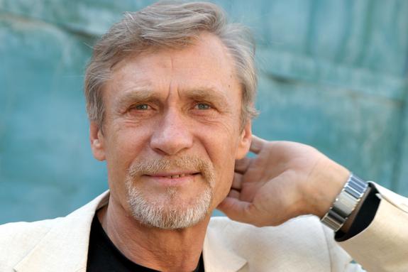 Актеру Александру Михайлову исполняется 75 лет