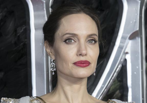 Возрастные изменения на лице Анджелины Джоли расстроили поклонников