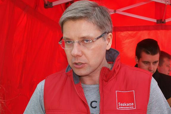 Бывшего «русского мэра» Риги закидали вопросами