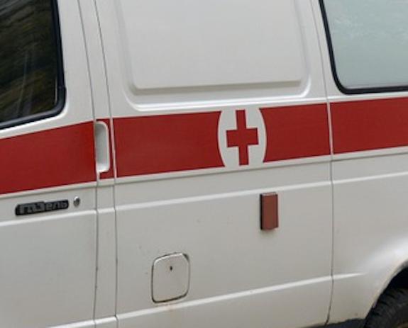 В Астрахани рухнул балкон жилого дома, погиб человек