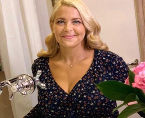 "Долой толстый живот и попу", - 41-летняя Пегова нашла современный метод борьбы с лишним весом