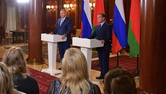 Медведев заявил о трудностях интеграции Белоруссии и России