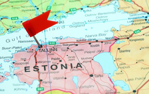 К 2020 году эстонцы смогли наконец дочитать текст мирного договора 1920 года...