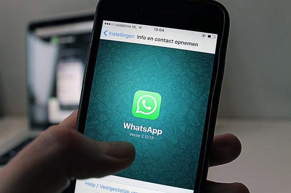 Создатель "Вконтакте" и Telegram просит пользователей удалить WhatsApp в целях безопасности