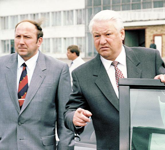В чей же гроб в 1996 году Чубайс вбил последний гвоздь?