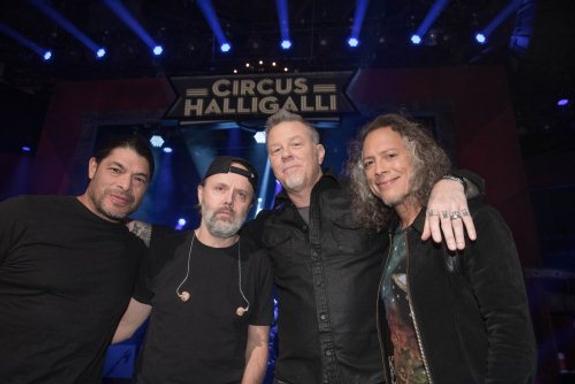 Metallica сыграла свой хит на детских инструментах (ВИДЕО)