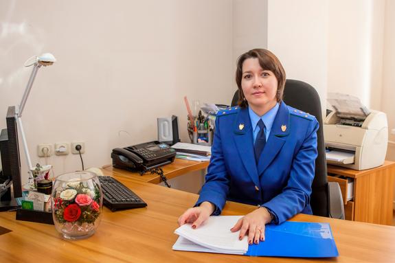 Дочь за отца