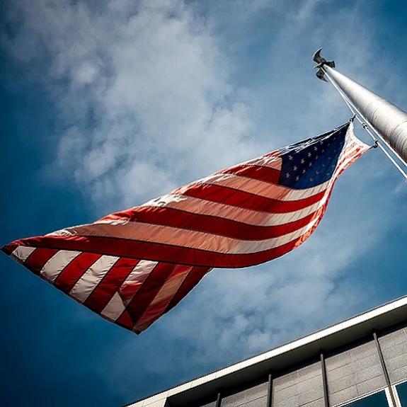 США нужна поддержка России, считает бывший глава Пентагона