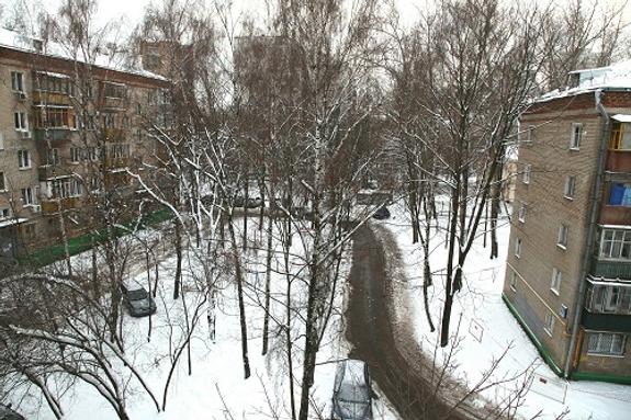 Зюганов предложил снести пятиэтажки по всей России