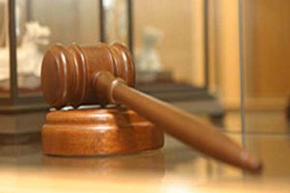 Саратовский пенсионер постоянно насиловал внучку супруги, пока та спала