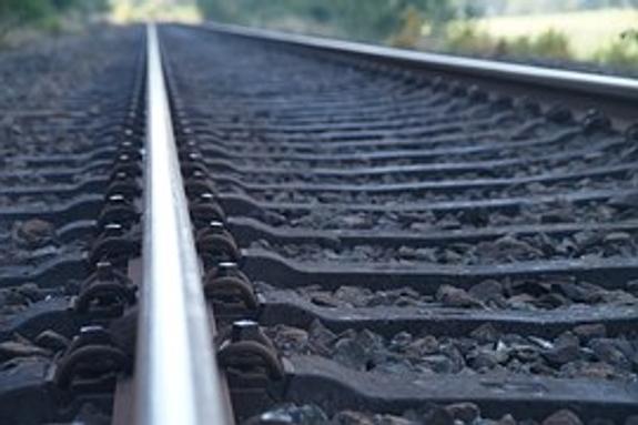 В немецком городе Кельн сегодня сошел с рельсов скоростной поезд