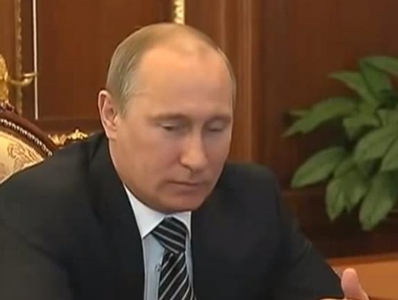 Путин предложил ввести присягу для вступающих в гражданство России