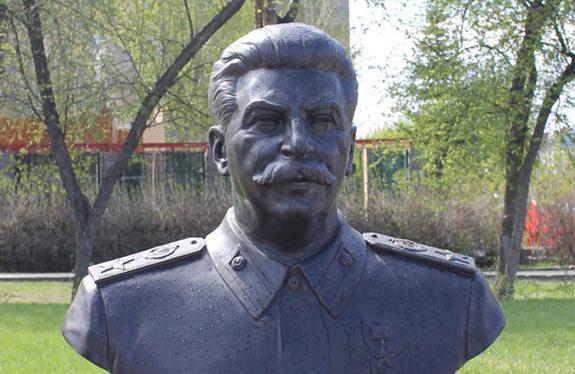 Бюсту Сталина в Новосибирске подобрали место рядом с Жуковым и Рокоссовским